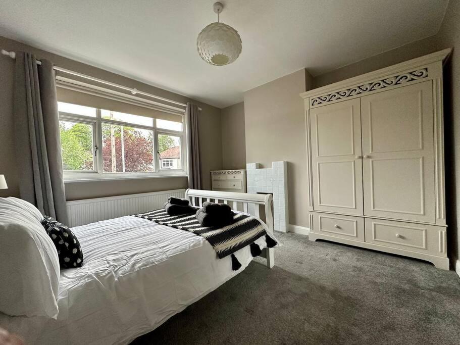 Stunning 5 Bed House In Chapel Allerton, Sleeps 9 Leeds  Exterior foto